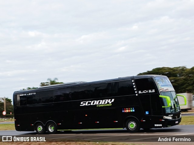 Scooby Turismo 5300 na cidade de Araras, São Paulo, Brasil, por André Fermino . Número da foto: #13214834.