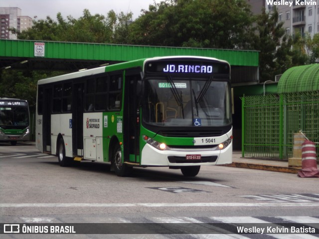 Cooperativa Fênix > Spencer Transporte 1 5041 na cidade de São Paulo, São Paulo, Brasil, por Weslley Kelvin Batista. Número da foto: #13214590.