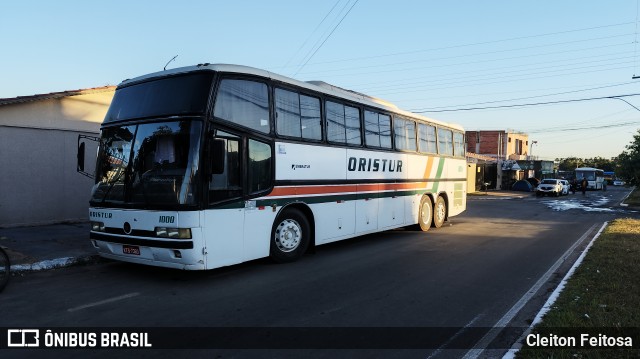 Oristur Turismo 1000 na cidade de Trindade, Goiás, Brasil, por Cleiton Feitosa. Número da foto: #13213848.