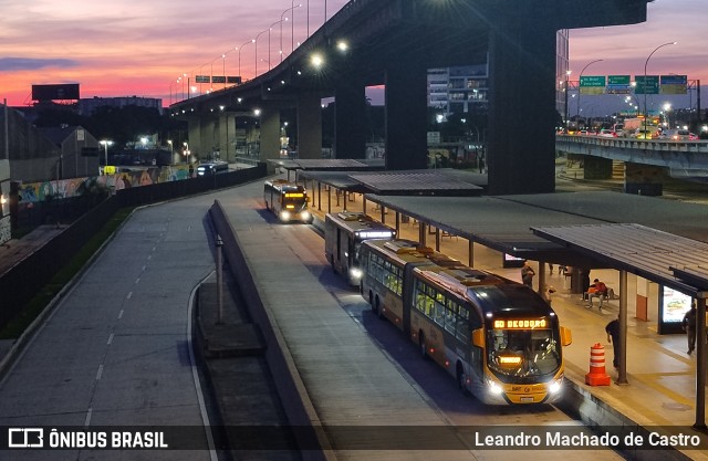 Terminais Rodoviários e Urbanos TERMINAL GENTILEZA na cidade de Rio de Janeiro, Rio de Janeiro, Brasil, por Leandro Machado de Castro. Número da foto: #13213815.