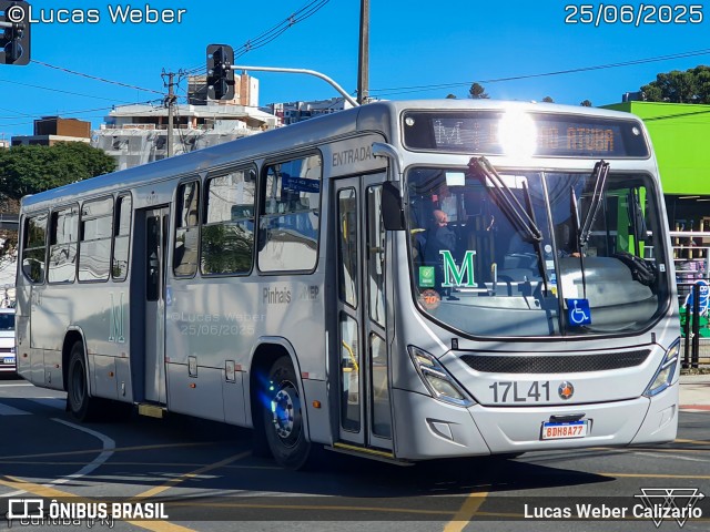 Expresso Azul 17L41 na cidade de Curitiba, Paraná, Brasil, por Lucas Weber Calizario. Número da foto: #13213052.