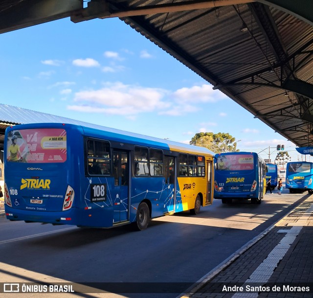 Sharp Transportes 108 na cidade de Araucária, Paraná, Brasil, por Andre Santos de Moraes. Número da foto: #13213459.