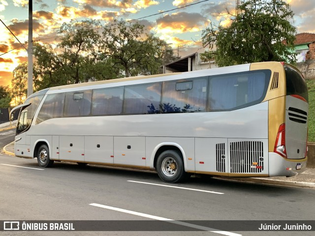 Ônibus Particulares  na cidade de Bauru, São Paulo, Brasil, por Júnior Juninho. Número da foto: #13214708.