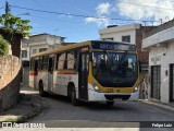 Empresa Metropolitana 228 na cidade de Recife, Pernambuco, Brasil, por Felipe Luiz. Número da foto: #13213606.