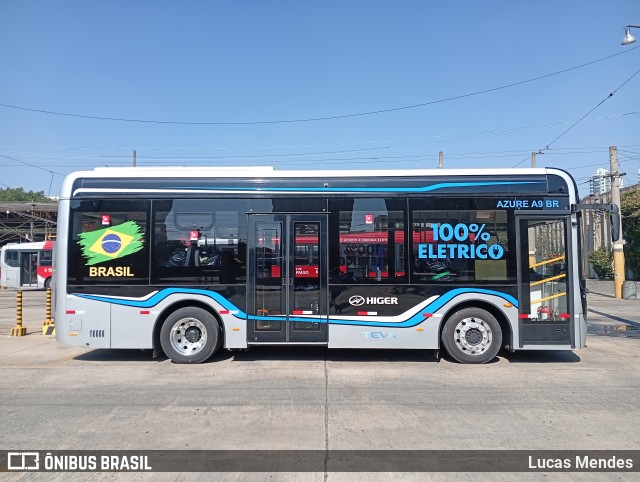 Higer  na cidade de São Paulo, São Paulo, Brasil, por Lucas Mendes. Número da foto: #13216581.