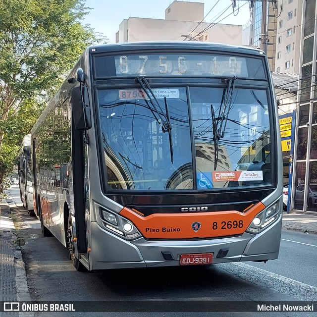 Viação Gato Preto 8 2698 na cidade de São Paulo, São Paulo, Brasil, por Michel Nowacki. Número da foto: #13217804.