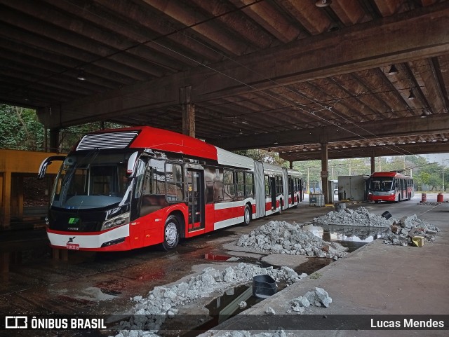 Viação Campo Belo 7 1075 na cidade de São Paulo, São Paulo, Brasil, por Lucas Mendes. Número da foto: #13215869.