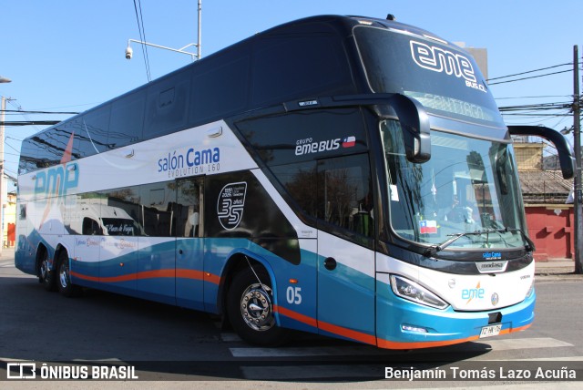 Pullman Eme Bus 05 na cidade de Estación Central, Santiago, Metropolitana de Santiago, Chile, por Benjamín Tomás Lazo Acuña. Número da foto: #13215501.