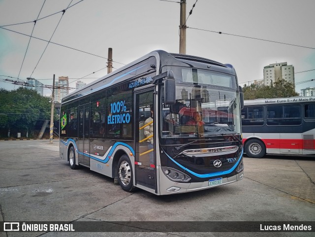 Higer  na cidade de São Paulo, São Paulo, Brasil, por Lucas Mendes. Número da foto: #13216111.