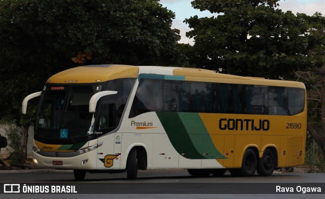 Empresa Gontijo de Transportes 21590 na cidade de Montes Claros, Minas Gerais, Brasil, por Rava Ogawa. Número da foto: #13216046.