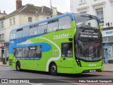 Brighton & Hove Buses 734 na cidade de Eastbourne, East Sussex, Inglaterra, por Fábio Takahashi Tanniguchi. Número da foto: #13216662.