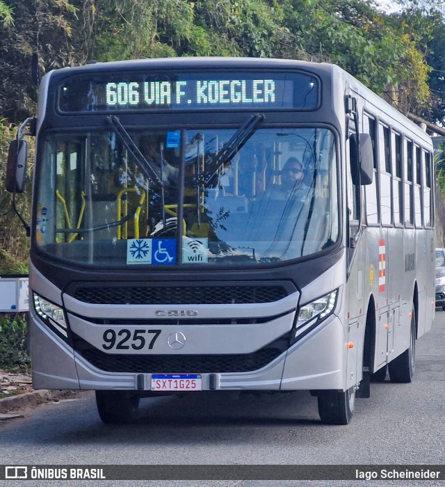 BluMob - Concessionária de Transporte Urbano de Blumenau 9257 na cidade de Blumenau, Santa Catarina, Brasil, por Iago Scheineider. Número da foto: #13218461.