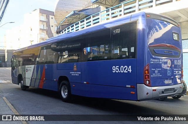 Empresa de Ônibus Pássaro Marron 95.024 na cidade de Aparecida, São Paulo, Brasil, por Vicente de Paulo Alves. Número da foto: #13218317.