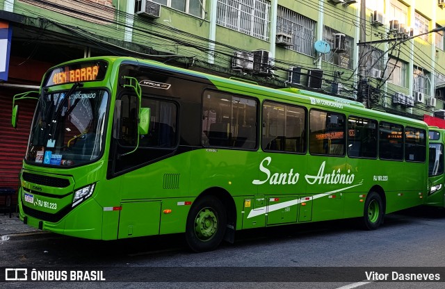 Transportes Santo Antônio RJ 161.223 na cidade de Duque de Caxias, Rio de Janeiro, Brasil, por Vitor Dasneves. Número da foto: #13220057.