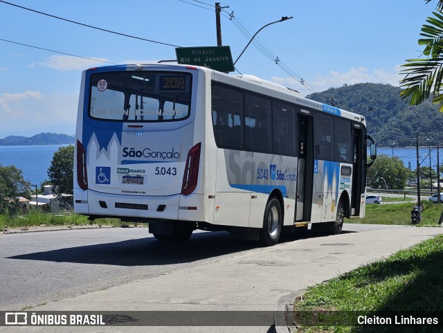 Viação Galo Branco 5.043 na cidade de São Gonçalo, Rio de Janeiro, Brasil, por Cleiton Linhares. Número da foto: #13218757.