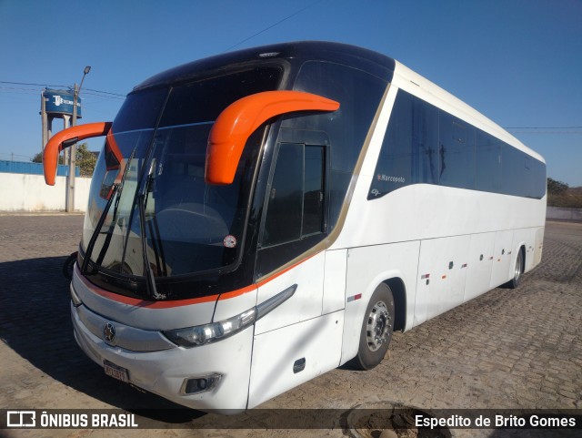 Ônibus Particulares 1179 na cidade de Oeiras, Piauí, Brasil, por Espedito de Brito Gomes. Número da foto: #13221962.