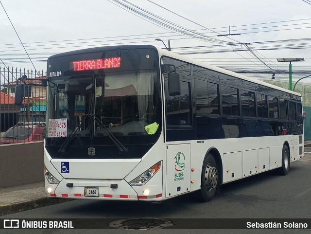 Buses Metropoli 00 na cidade de Cartago, Cartago, Costa Rica, por Sebastián Solano. Número da foto: #13222008.
