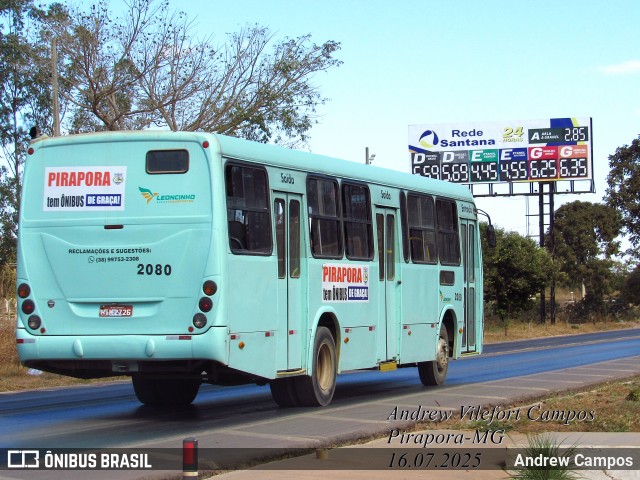 Leoncinho Transportes 2080 na cidade de Pirapora, Minas Gerais, Brasil, por Andrew Campos. Número da foto: #13222956.