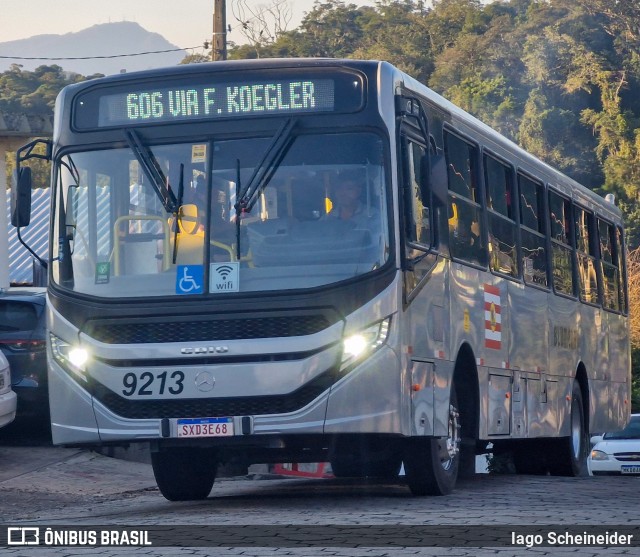 BluMob - Concessionária de Transporte Urbano de Blumenau 9213 na cidade de Blumenau, Santa Catarina, Brasil, por Iago Scheineider. Número da foto: #13222027.