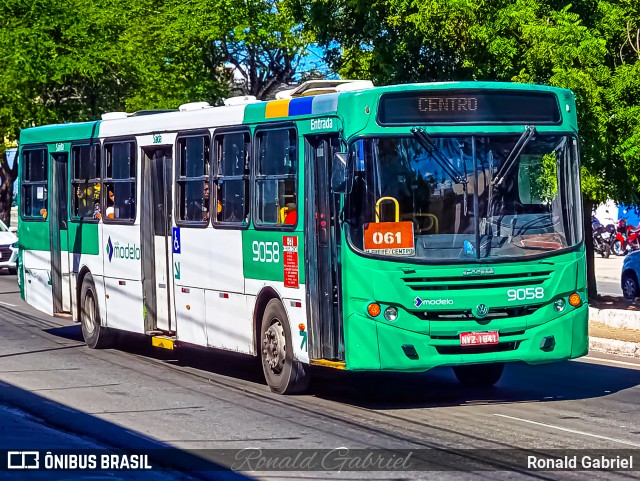 Viação Modelo 9058 na cidade de Aracaju, Sergipe, Brasil, por Ronald Gabriel. Número da foto: #13223338.