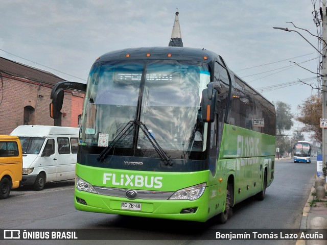 FlixBus 4003 na cidade de Estación Central, Santiago, Metropolitana de Santiago, Chile, por Benjamín Tomás Lazo Acuña. Número da foto: #13224100.