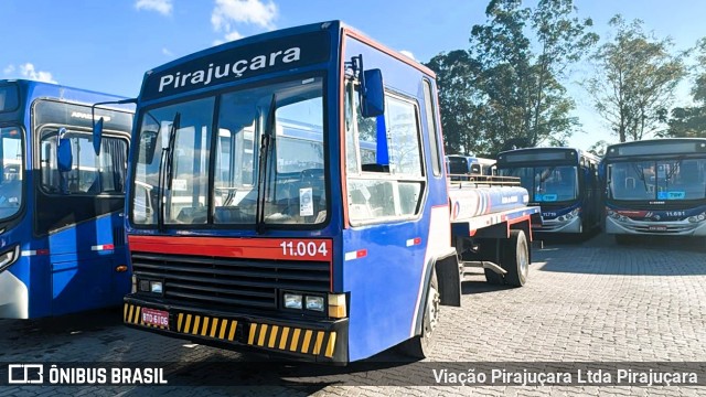 Viação Pirajuçara 11.004 na cidade de Embu das Artes, São Paulo, Brasil, por Viação Pirajuçara Ltda Pirajuçara. Número da foto: #13221650.