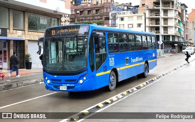 Consorcio Express S.A.S. - Transmilenio Z10-7242 na cidade de Bogotá, Colômbia, por Felipe Rodriguez. Número da foto: #13222021.