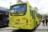 Empresa de Transportes e Turismo Carapicuiba 246 na cidade de Barueri, São Paulo, Brasil, por Douglas Célio Brandao. Número da foto: #:id.