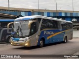 Fácil Transportes e Turismo RJ 140.048 na cidade de Rio de Janeiro, Rio de Janeiro, Brasil, por Miguel Canellas. Número da foto: #13221622.