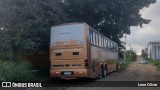 Ônibus Particulares 8487 na cidade de Caruaru, Pernambuco, Brasil, por Leon Oliver. Número da foto: #13221605.