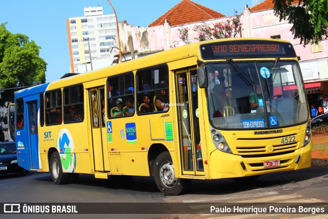 Viação Sorriso de Minas 4522 na cidade de Uberlândia, Minas Gerais, Brasil, por Paulo Henrique Pereira Borges. Número da foto: #13225790.