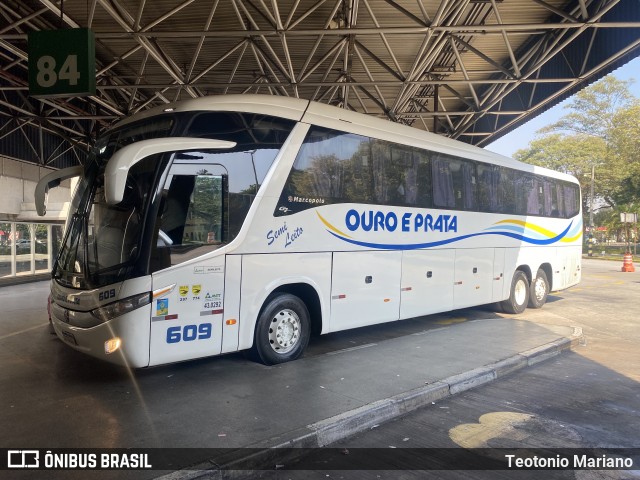 Viação Ouro e Prata 609 na cidade de São Paulo, São Paulo, Brasil, por Teotonio Mariano. Número da foto: #13226470.