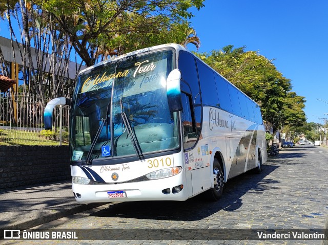 Heloanna Tour 3010 na cidade de São Lourenço, Minas Gerais, Brasil, por Vanderci Valentim. Número da foto: #13224796.