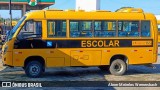 Escolares  na cidade de São Mateus, Espírito Santo, Brasil, por Abner Meireles Wernersbach. Número da foto: #13224679.