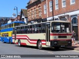 Ônibus Particulares MD7232 na cidade de East Grinstead, West Sussex, Inglaterra, por Fábio Takahashi Tanniguchi. Número da foto: #13225582.