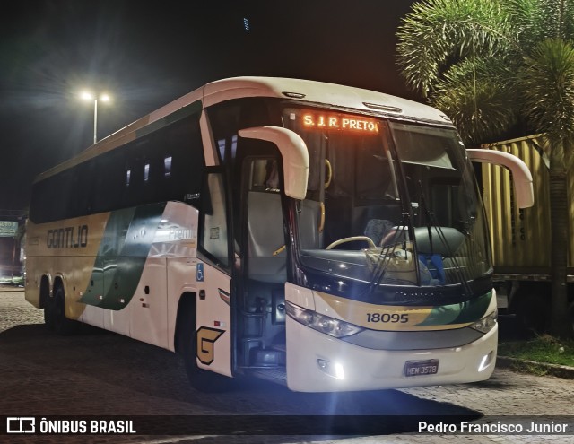 Empresa Gontijo de Transportes 18095 na cidade de Escada, Pernambuco, Brasil, por Pedro Francisco Junior. Número da foto: #13228637.