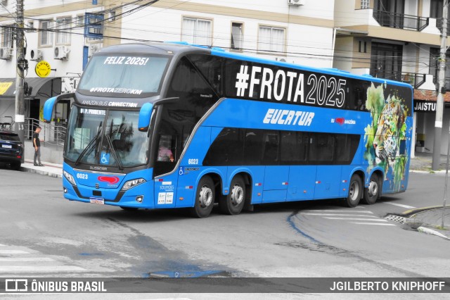 Eucatur - Empresa União Cascavel de Transportes e Turismo 6023 na cidade de Balneário Camboriú, Santa Catarina, Brasil, por JGILBERTO KNIPHOFF. Número da foto: #13228437.