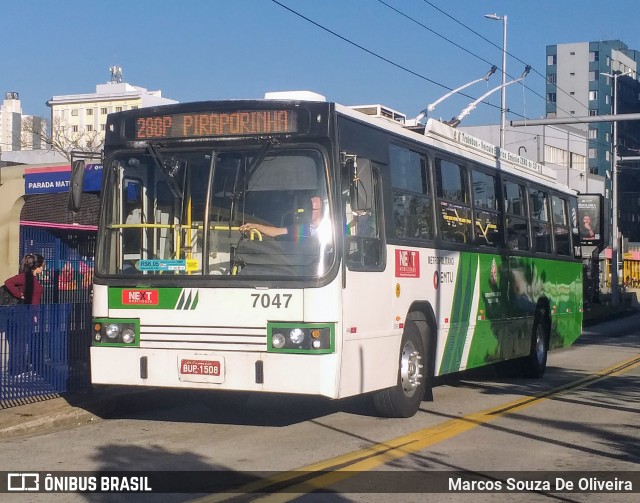 Next Mobilidade - ABC Sistema de Transporte 7047 na cidade de São Bernardo do Campo, São Paulo, Brasil, por Marcos Souza De Oliveira. Número da foto: #13227121.