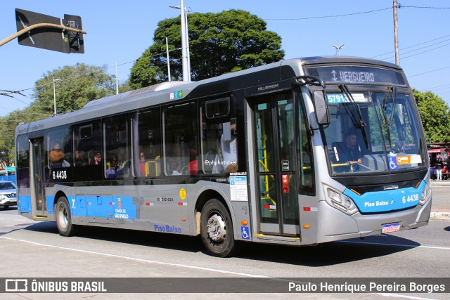 Viação Paratodos > São Jorge > Metropolitana São Paulo > Mobibrasil 6 4438 na cidade de São Paulo, São Paulo, Brasil, por Paulo Henrique Pereira Borges. Número da foto: #13227833.
