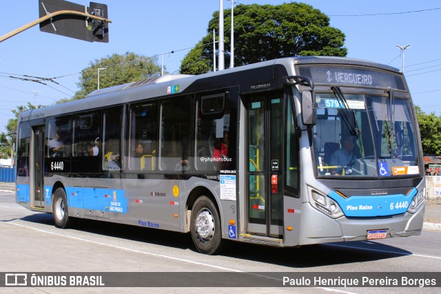 Viação Paratodos > São Jorge > Metropolitana São Paulo > Mobibrasil 6 4440 na cidade de São Paulo, São Paulo, Brasil, por Paulo Henrique Pereira Borges. Número da foto: #13227844.