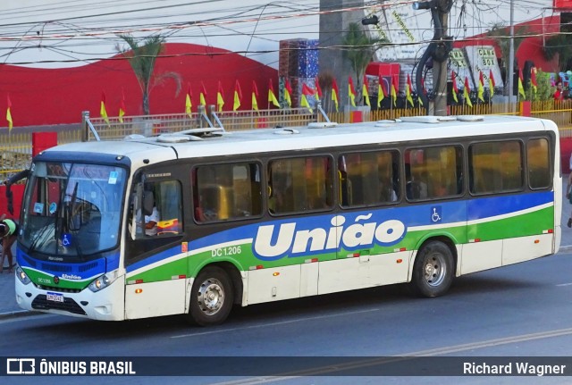Viação União DC 1.206 na cidade de Duque de Caxias, Rio de Janeiro, Brasil, por Richard Wagner. Número da foto: #13230137.