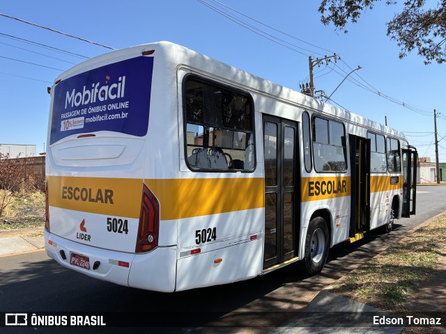 Empresa de Transportes Lider 5024 na cidade de Uberaba, Minas Gerais, Brasil, por Edson Tomaz. Número da foto: #13229628.