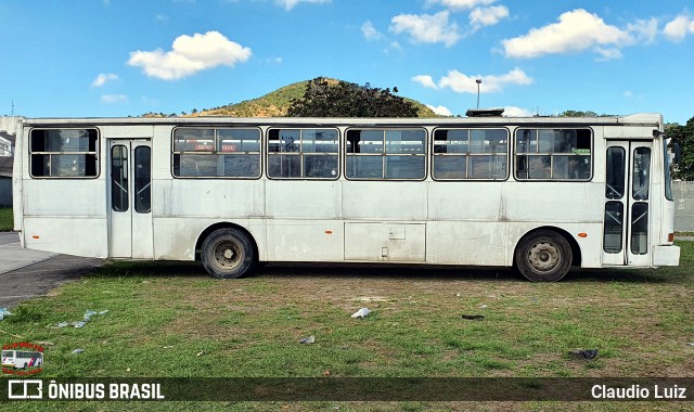 Ônibus Particulares LCD4239 na cidade de Rio de Janeiro, Rio de Janeiro, Brasil, por Claudio Luiz. Número da foto: #13231551.