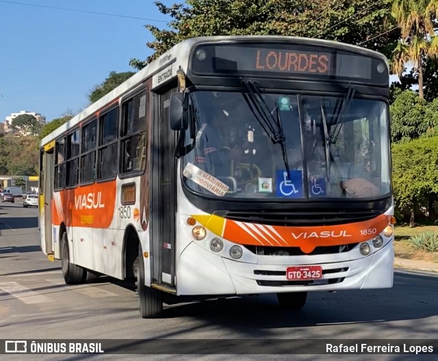 Viasul Transportes Coletivos 1850 na cidade de Itaúna, Minas Gerais, Brasil, por Rafael Ferreira Lopes. Número da foto: #13230295.