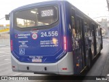 Empresa de Transportes e Turismo Carapicuiba 24.556 na cidade de Carapicuíba, São Paulo, Brasil, por Ítalo Silva. Número da foto: #13228883.