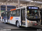 Viação Raposo Tavares Cotia 2322 na cidade de Cotia, São Paulo, Brasil, por Ítalo Silva. Número da foto: #:id.