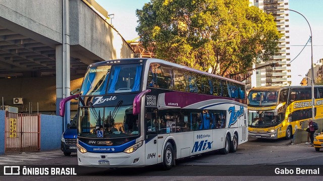 Zenit 1144 na cidade de Córdoba, Capital, Córdoba, Argentina, por Gabo Bernal. Número da foto: #13184502.