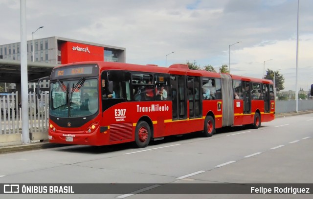 Gmóvil S.A.S. E307 na cidade de Bogotá, Colômbia, por Felipe Rodriguez. Número da foto: #13184537.