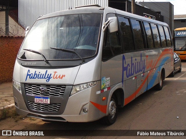 Fabiuly Turismo 6432 na cidade de Três Corações, Minas Gerais, Brasil, por Fábio Mateus Tibúrcio. Número da foto: #13185785.