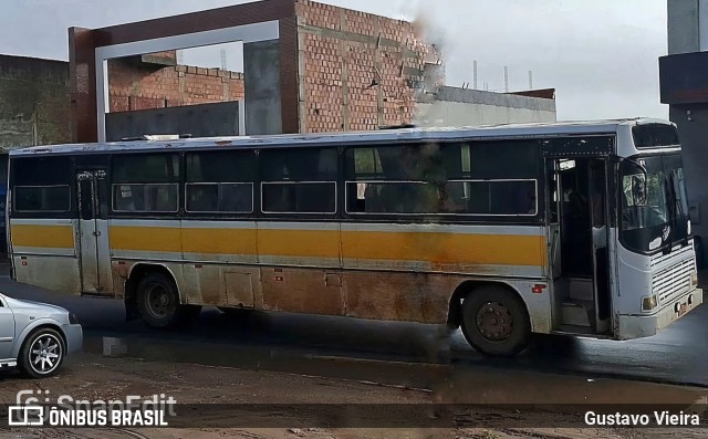 Ônibus Particulares 0436 na cidade de Nossa Senhora da Glória, Sergipe, Brasil, por Gustavo Vieira. Número da foto: #13184449.